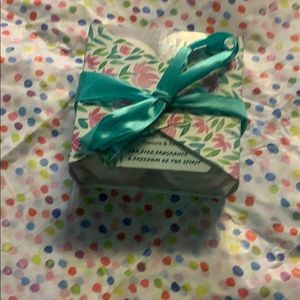 NIB Aromatherapy Bath Bombs Meditative Gift Set
